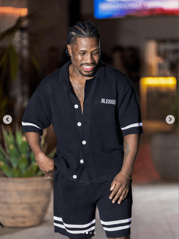 ELEGANCE IN MOTION - blessers